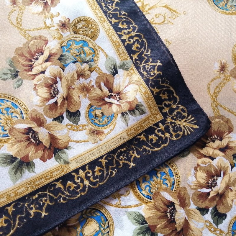 Roberta di Camerino Vintage Scarf 23.5 x 23  inches - 絲巾 - 棉．麻 卡其色