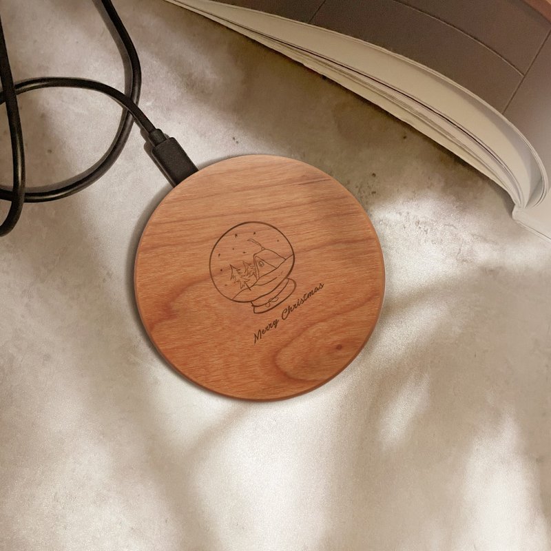 【客製化禮物】聖誕節禮物 許下心願 木質無線充電器 充電盤 - 科技小物 - 木頭 咖啡色
