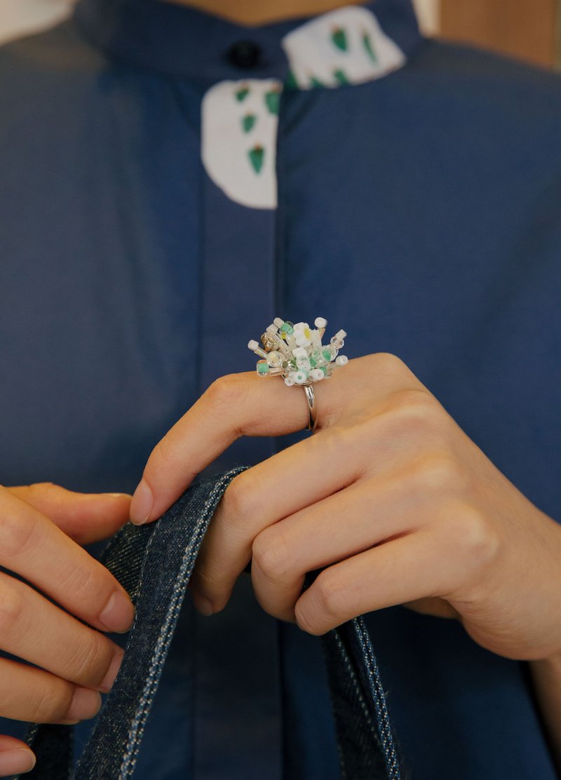 dandelion ring 蒲公英 薄荷色戒指 戒圍可調 全新設計系列 - 戒指 - 水晶 