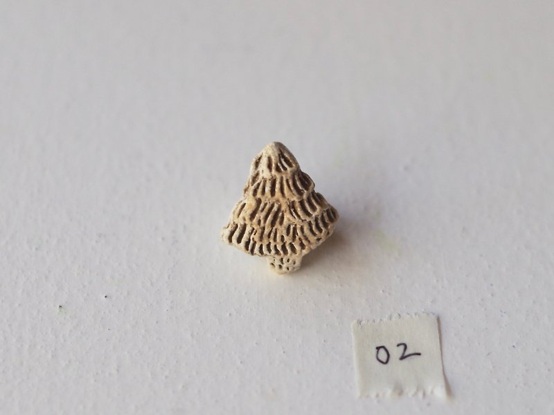 fir tree pins もみの木のピンバッチ - Brooches - Pottery Gold