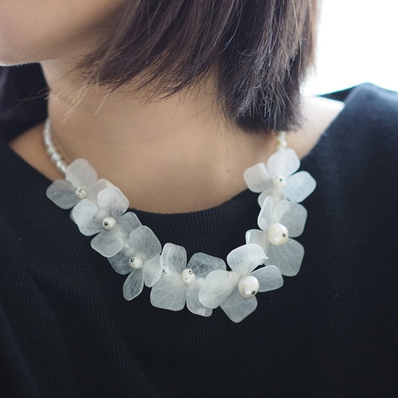 Necklace項鍊:  The Garden City East Necklace - N060 - 項鍊 - 寶石 白色