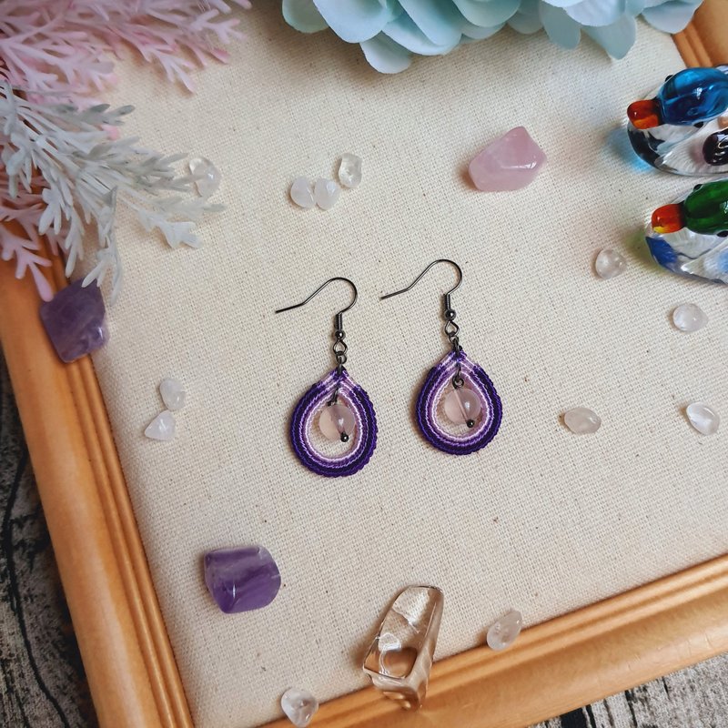 E053-Hand-woven earrings gradient drop + natural stone - ต่างหู - ไนลอน สีม่วง