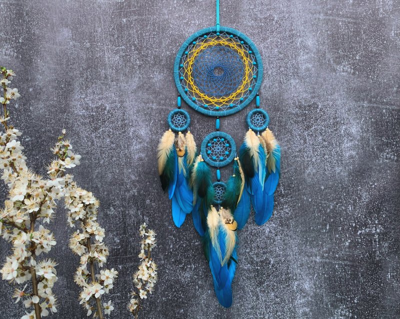 Turquoise Blue Dream Catcher with Feathers - Modern Wall Hanging for Bedroom - 壁貼/牆壁裝飾 - 繡線 黑色