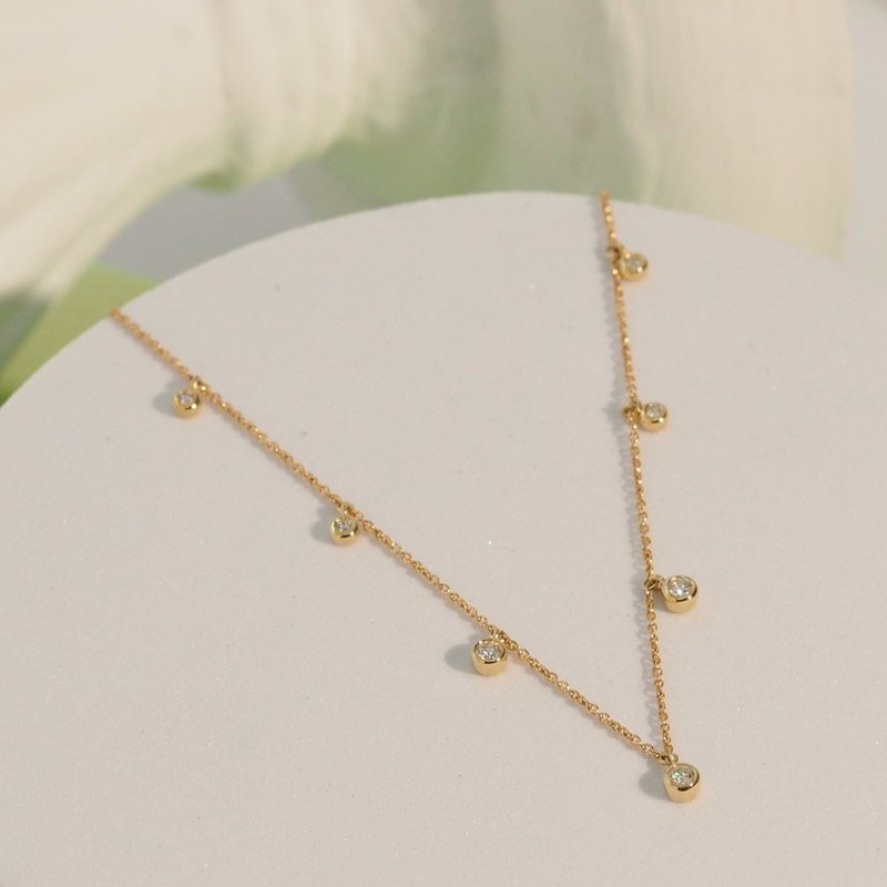18K金鑽石邊框頸鏈18K Gold The Diamond Bezel Charm Necklace - 項鍊 - 貴金屬 