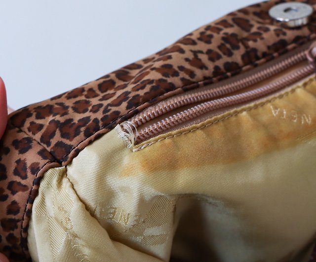 Vintage Bottega Veneta Leopard Print Mini Handbag - Shop fillings Handbags  & Totes - Pinkoi