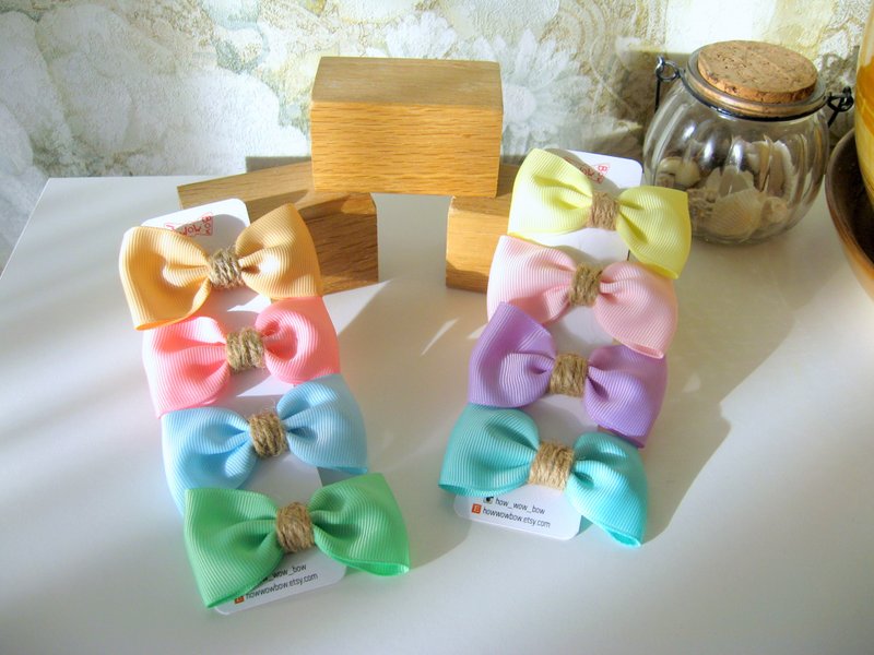 Small dog hair bows set for Shih Tzu, Yorkie, Maltipoo, Havanese, Cockerpoo - ชุดสัตว์เลี้ยง - วัสดุอื่นๆ หลากหลายสี