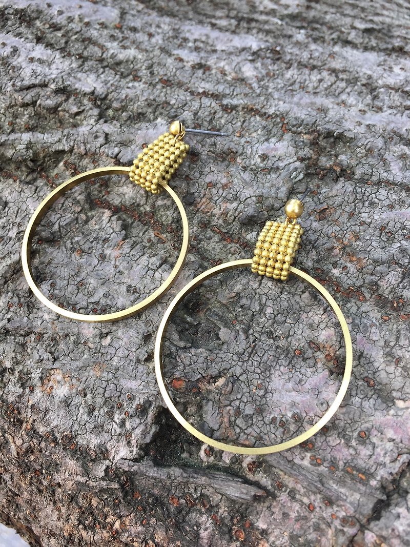 黃銅 大圈圈搖曳耳環  可免費改夾式 - 耳環/耳夾 - 其他材質 金色