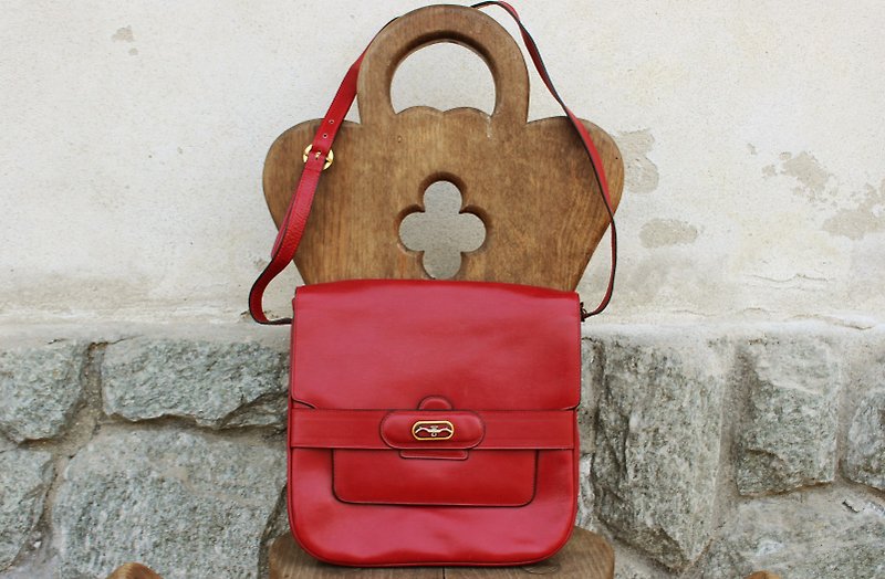 B166 [Vintage Bag] (Made in Florence, Italy) La Toscanella Red Shoulder Bag Backpack New Antique Bag - กระเป๋าแมสเซนเจอร์ - หนังแท้ สีแดง