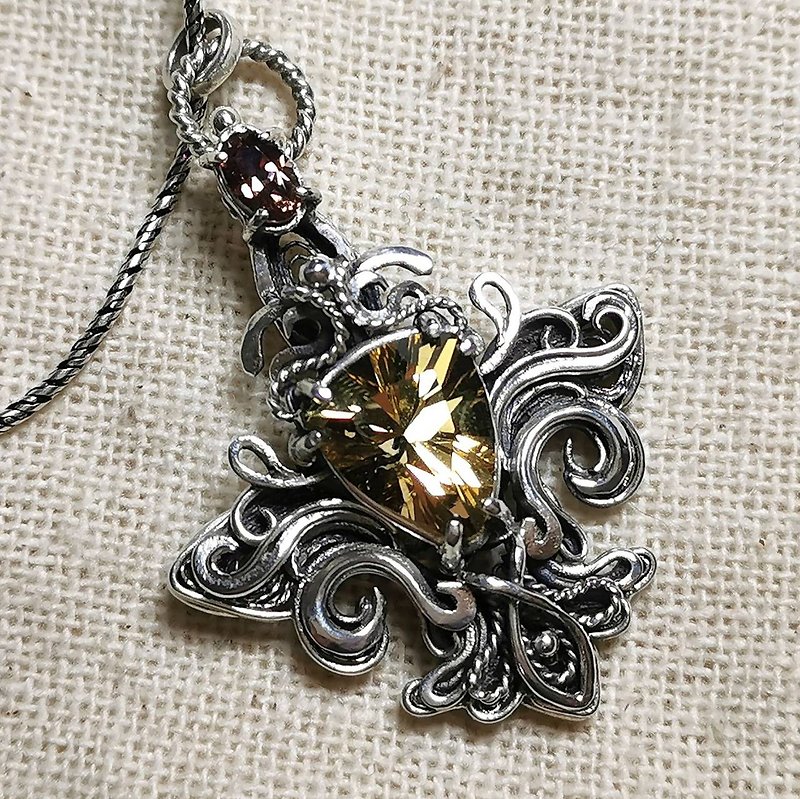 Golden Beryl X Color Changing Stone Silver Handmade Design Pendant - Necklaces - Gemstone Gold