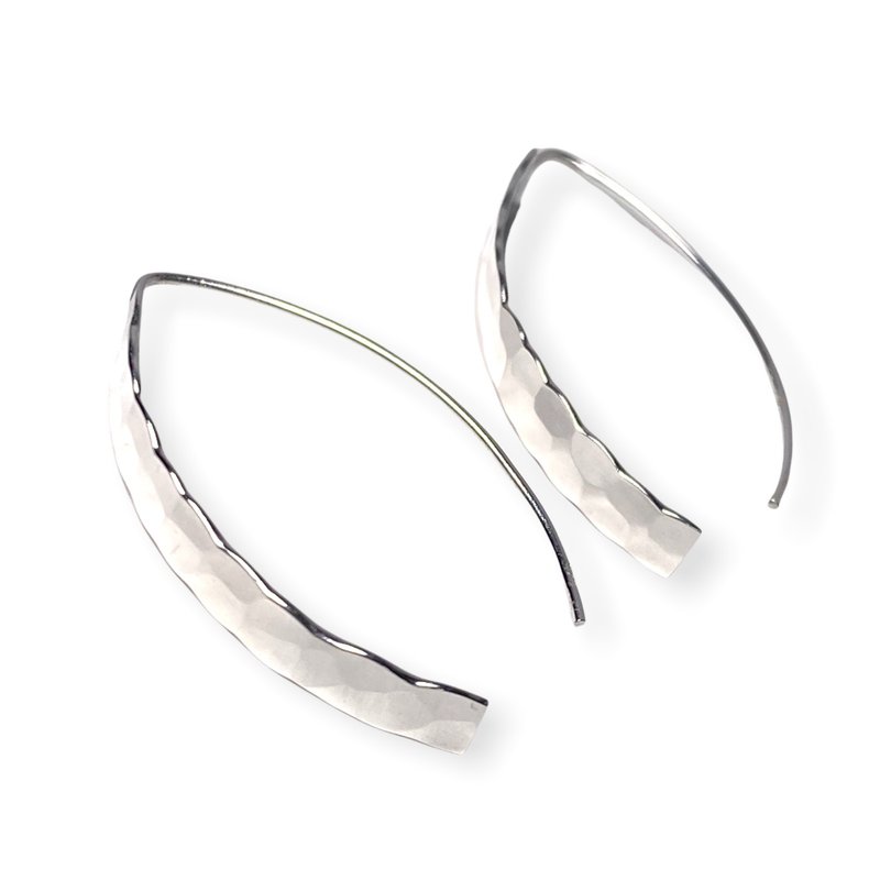 Arc Earrings Handmade Minimalist Style Crossover Earring 925 Sterling Silver - 耳環/耳夾/耳骨夾 - 銀 銀色