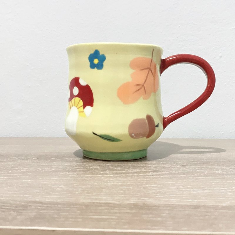 Autumn is coming MUG CUP - 咖啡杯/馬克杯 - 陶 紅色