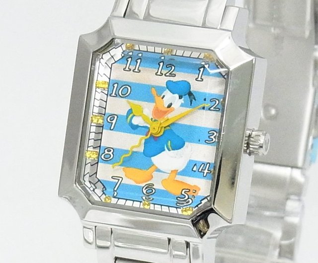 Donald duck hot sale invicta watch