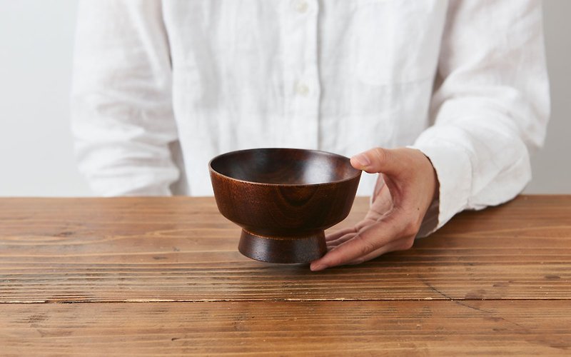 ろくろ挽きの飯椀　ミズメザクラ　茶拭き漆 - 茶碗・ボウル - 木製 ブラウン