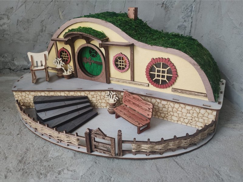 Lord of the rings gift, Oak Alley Hidden Home, Wooden Hobbit Hole - งานไม้/ไม้ไผ่/ตัดกระดาษ - ขนแกะ 