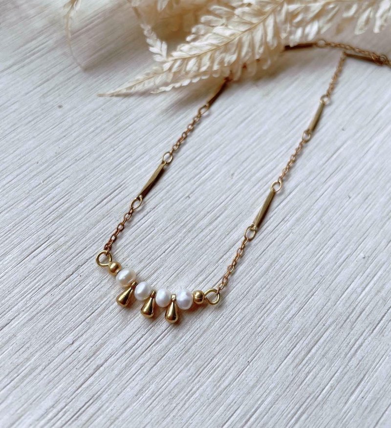 Mini drop pearl necklace - Necklaces - Other Materials Gold