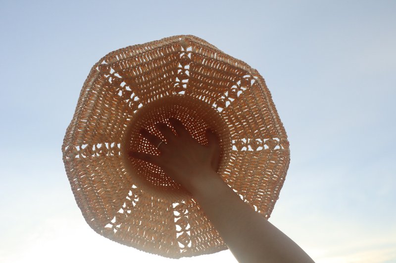 Hand-woven hat-petal round hat/raffia/hand-woven straw hat - Hats & Caps - Paper Orange