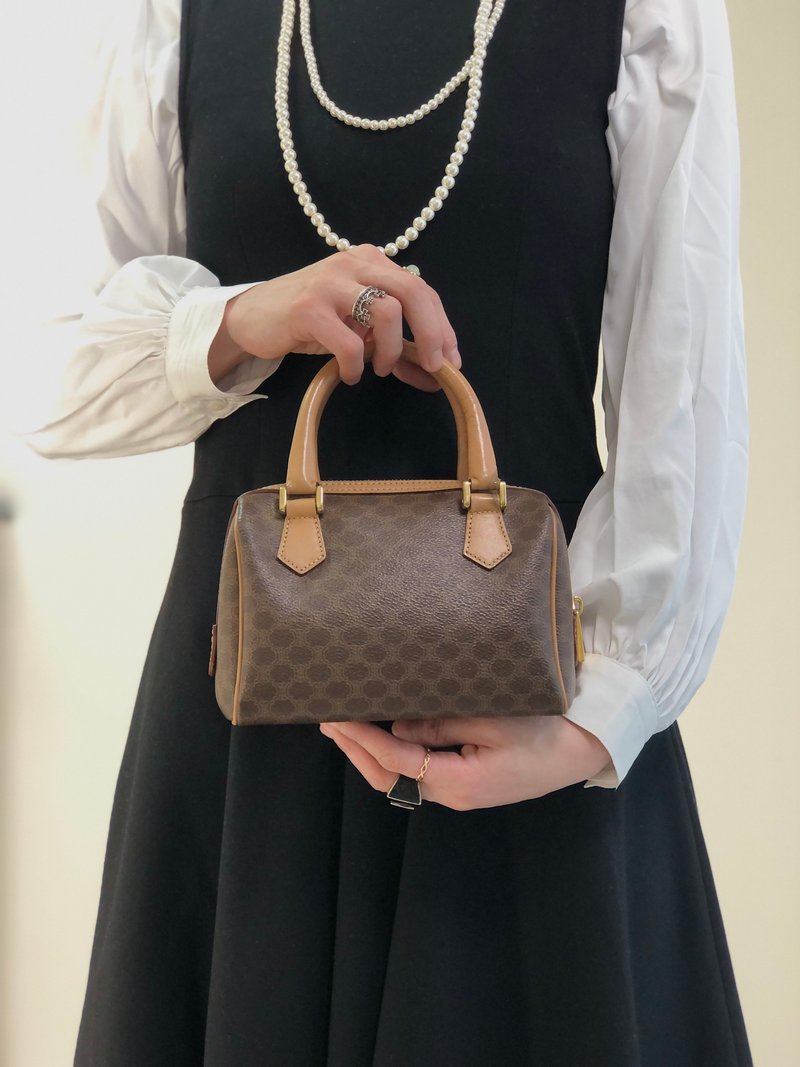 【 日本直送　名牌中古包 】CELINE セリーヌ マカダム ショルダーバッグ ブラウン PVCレザー 2way ミニバッグ ミニボストン g36sev - ショルダーバッグ - 防水素材 ブラウン