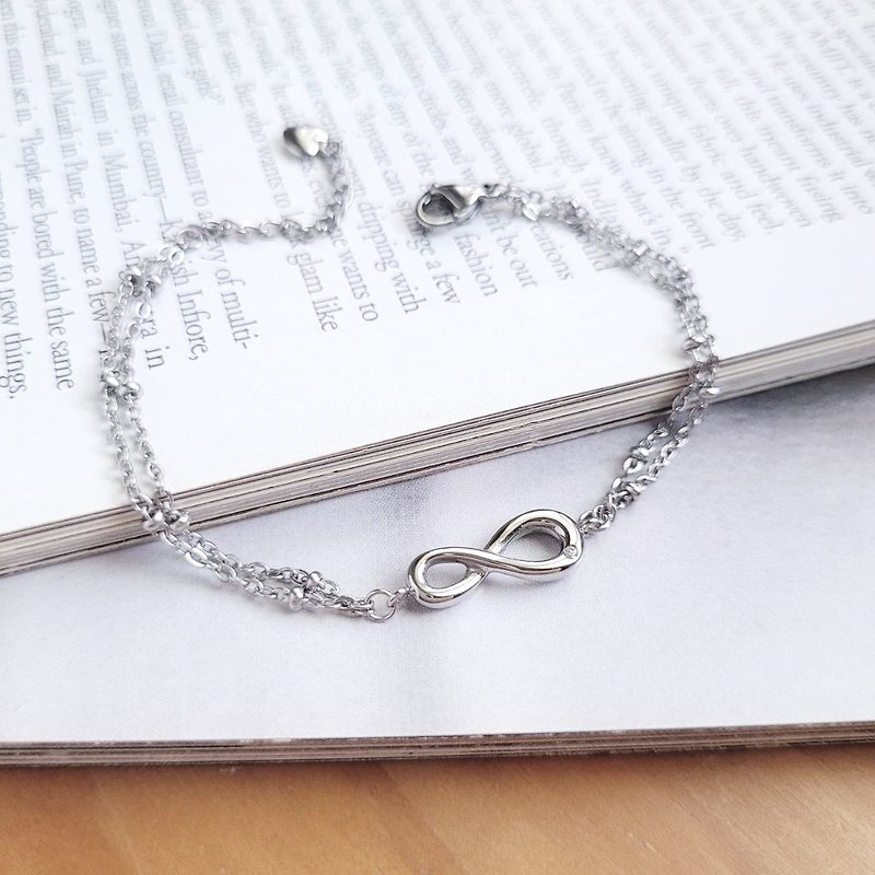 infinity I. White steel bracelet is not afraid of water and does not change color, hypoallergenic - สร้อยข้อมือ - สแตนเลส สีเงิน