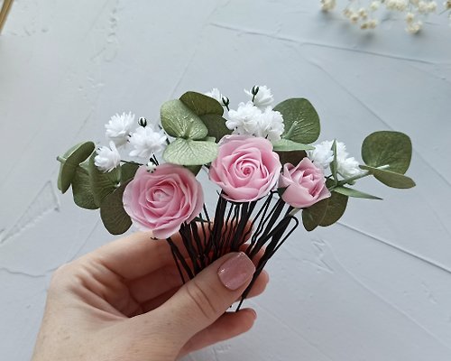 AlenaWedding Roses hair clip green eucalyptus hair pins Gypsophila hairpin wedding flowers