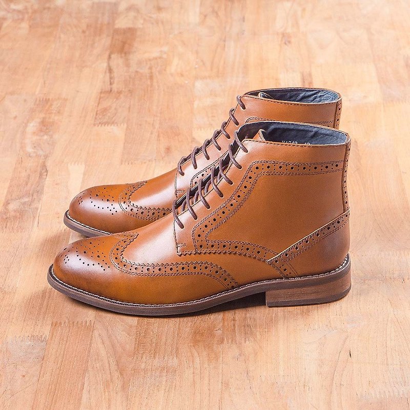 Vanger British official retro wing pattern carved boots - Va243 brown - รองเท้าลำลองผู้ชาย - หนังแท้ สีกากี