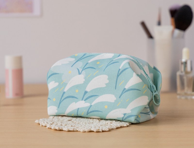 【Mango Flower-Lake Blue-Cosmetic Bag】Large Capacity / Storage Bag - กระเป๋าเครื่องสำอาง - เส้นใยสังเคราะห์ สีน้ำเงิน