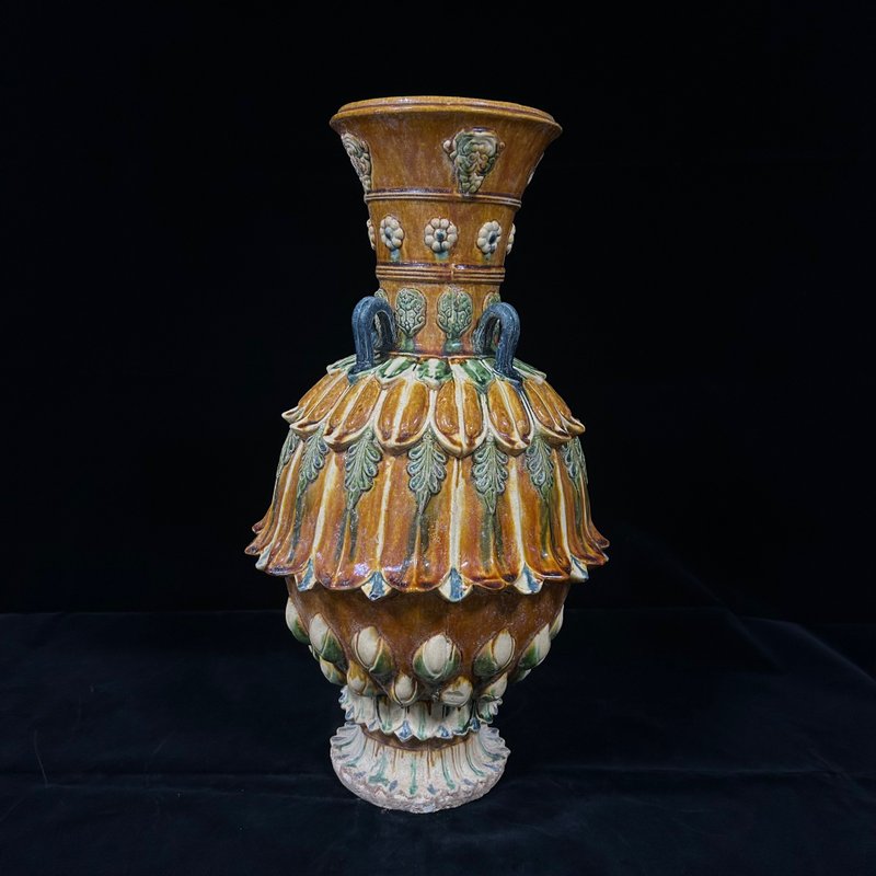 Liao Dynasty Lotus Patterned Ritual Vessel - Items for Display - Pottery Khaki