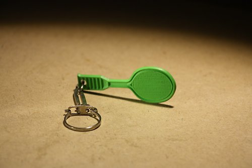 WAREHOUSE66 原創皮革設計品與老件小物 購自荷蘭 20 世紀中後期老件 早期木頭製網球拍造型 古董鑰匙圈