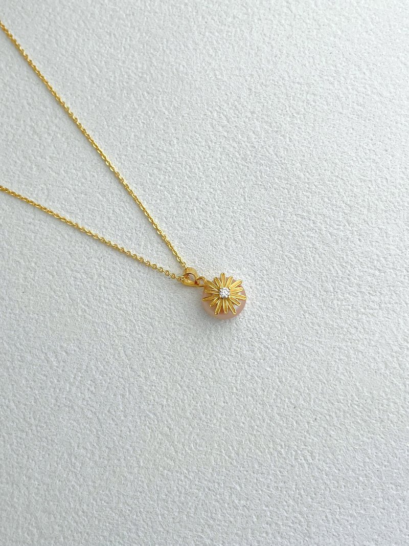 小雛菊純銀淡水珍珠可調校韓銅項鏈 - 項鍊 - 珍珠 