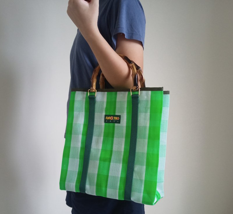 Exclusive eggplant color_Capricorn bag-Youzhi bag-green and white checkered_small - กระเป๋าแมสเซนเจอร์ - พลาสติก สีเขียว