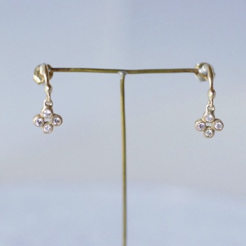 Stardust 4stones earrings  EP034K10 - 耳環/耳夾/耳骨夾 - 貴金屬 金色
