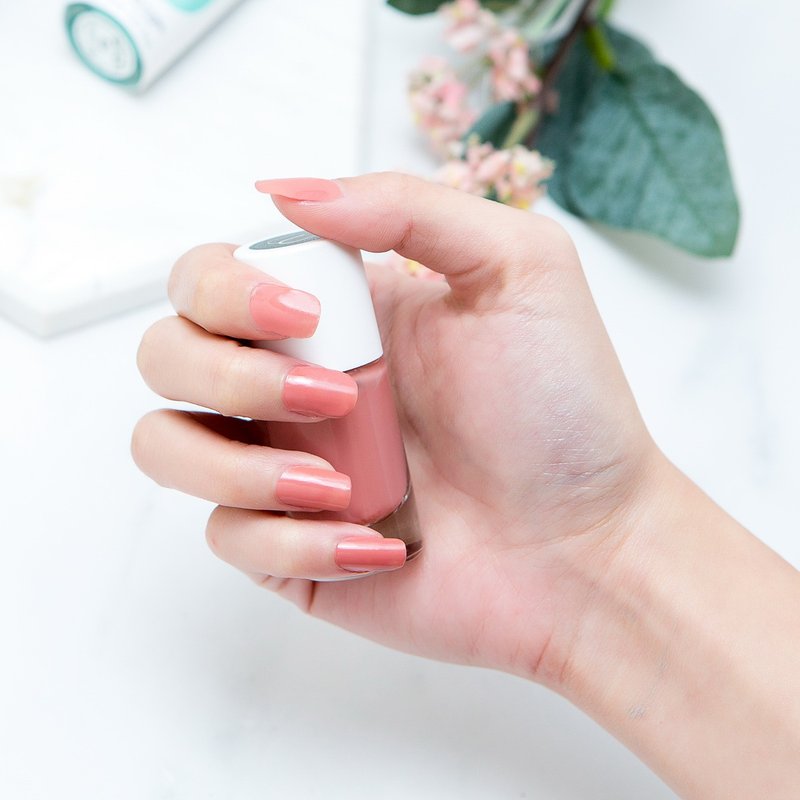 nailmatic 純色生物基經典指甲油-IMANI-粉紅榛子色 - 指甲油/指甲貼 - 樹脂 