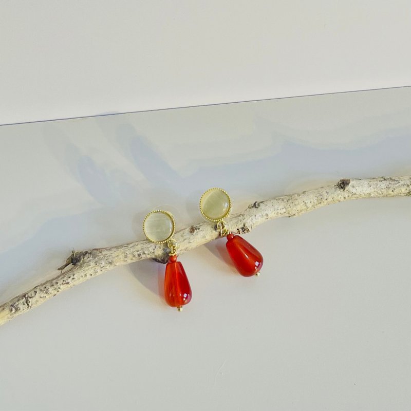 Natural Chrysoberyl(Cat's eye stone) & Agate Earrings - Earrings & Clip-ons - Semi-Precious Stones Red