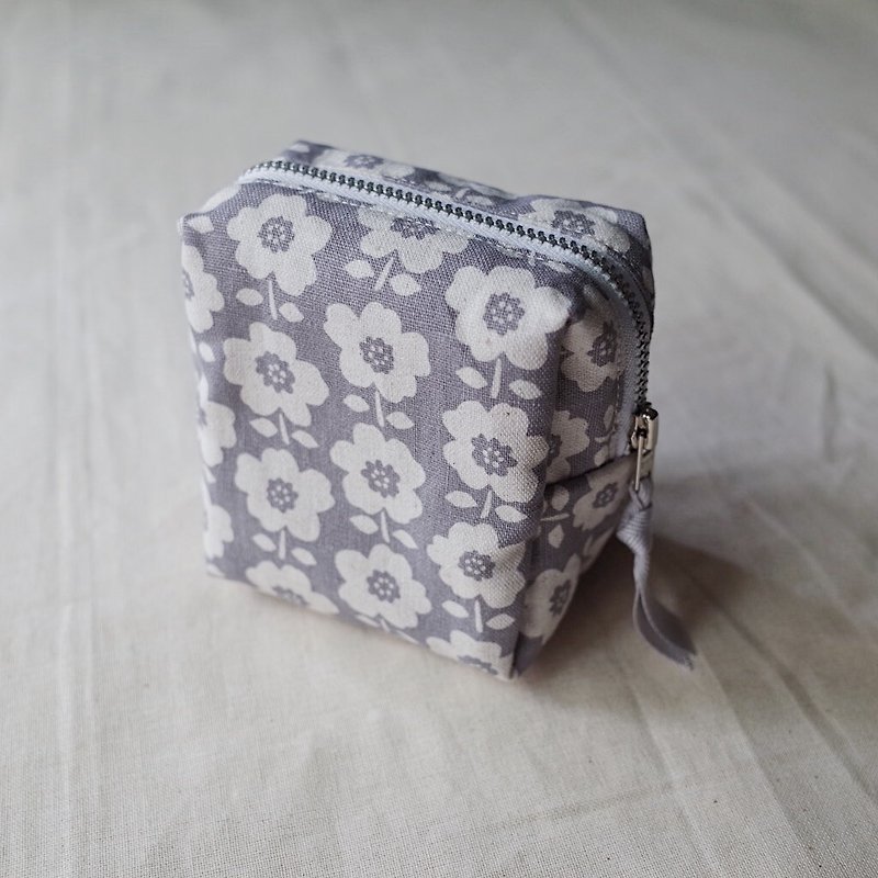 New! First Love Diary_Texture Lipstick Bag Cosmetic Bag Small Object Bag Sundries Bag Storage Bag - Toiletry Bags & Pouches - Cotton & Hemp Gray