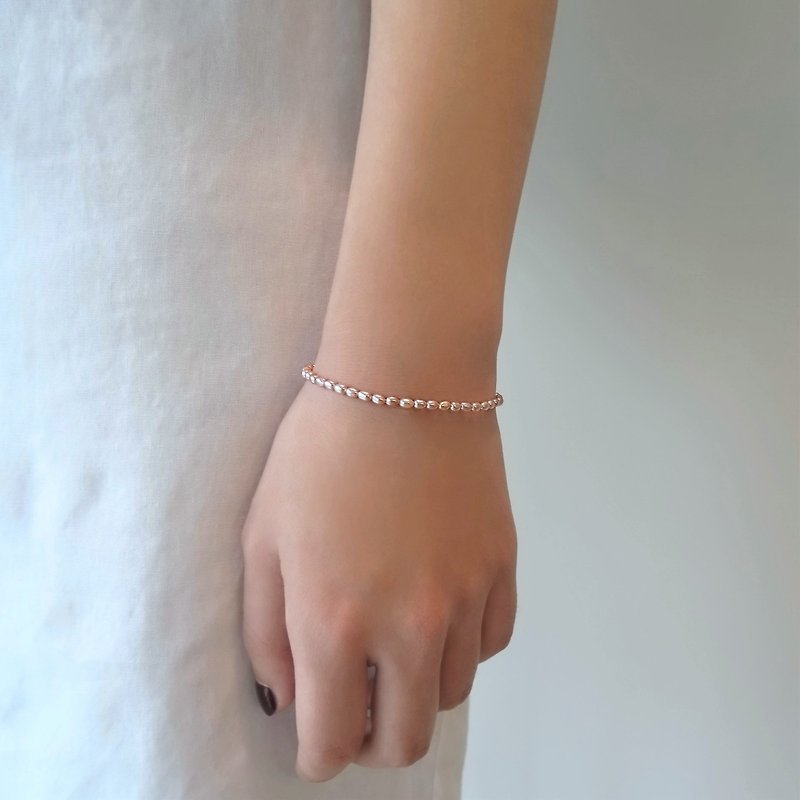 Pastel Violet Cameo Pink Freshwater Pearl Sterling Silver Adjustable Bracelet - สร้อยข้อมือ - ไข่มุก สีม่วง