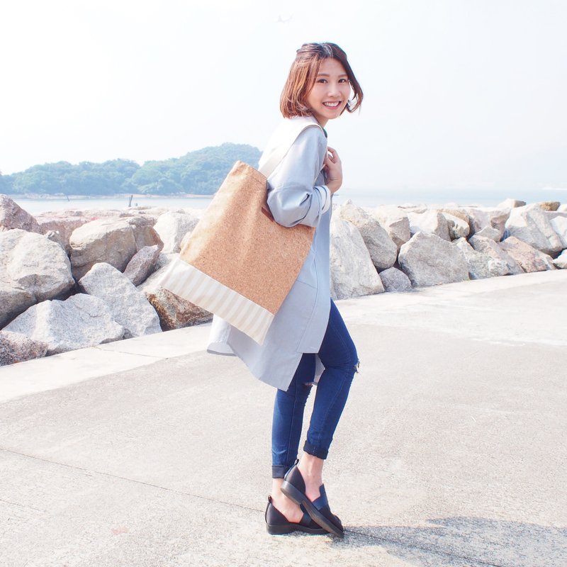 真軟木Tote Bag / 休閒包 / 單肩包 / 購物袋 - 側背包/斜背包 - 其他材質 咖啡色