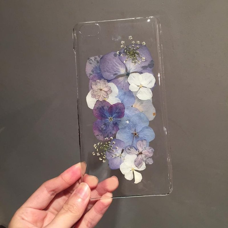 Oone_n_Only Handmade embossed phone case - Phone Cases - Plastic 