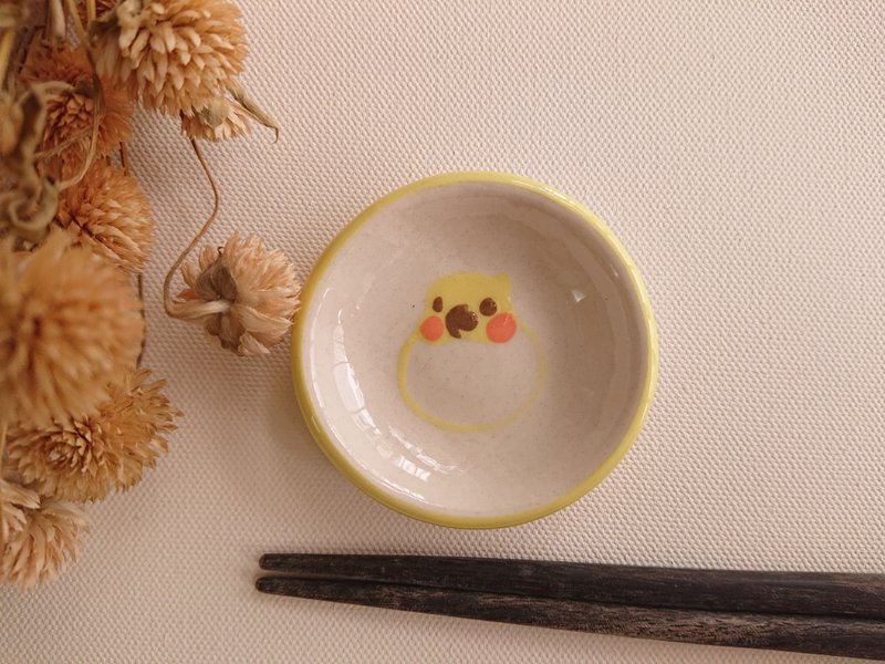 Hey!鳥朋友!黃化玄鳳鸚鵡小圓碟 - 碟子/醬料碟/醬油碟 - 瓷 多色