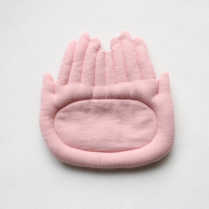 Palm storage pad for both hands/pink - Badges & Pins - Thread Pink