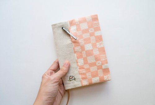 Momshoo Jot of Ideas fabric A6 bookcover - warm home