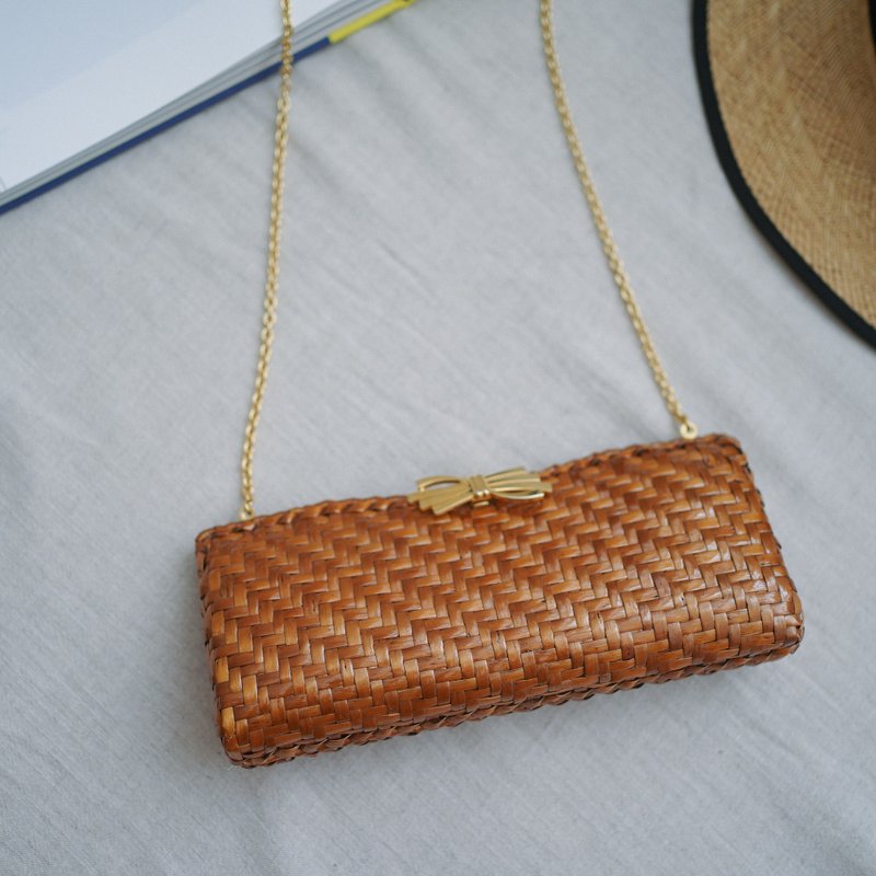 One-shoulder Rodo spring and summer rattan bag vintage antique bag rattan bag - กระเป๋าแมสเซนเจอร์ - พืช/ดอกไม้ สีนำ้ตาล