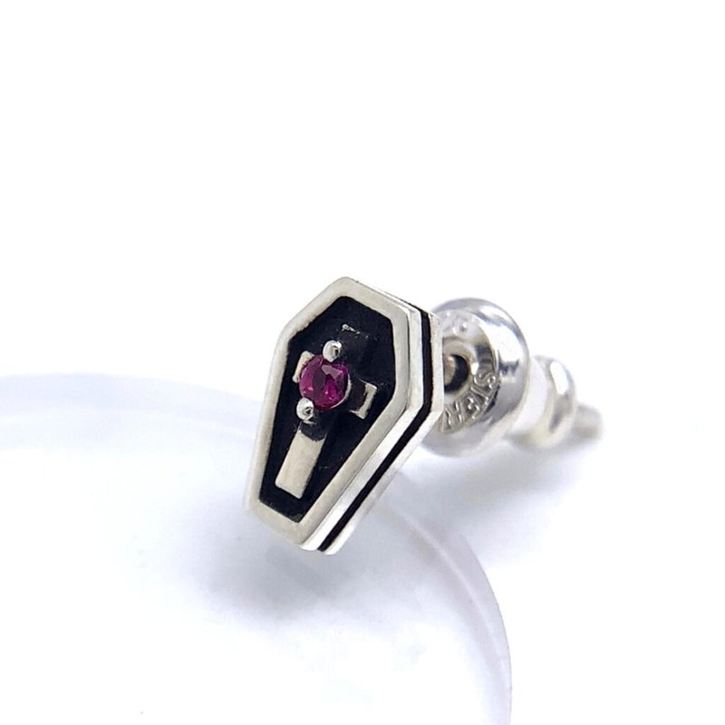 棺桶ピアス ルビー/シルバー925 片耳用/ゴシック V系/シルバーアクセサリー/日本製/送料無料 - 耳環/耳夾/耳骨夾 - 純銀 銀色