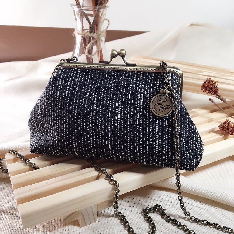 Handmade 2way  frame bag -dark humor - tweed - Messenger Bags & Sling Bags - Other Man-Made Fibers Black
