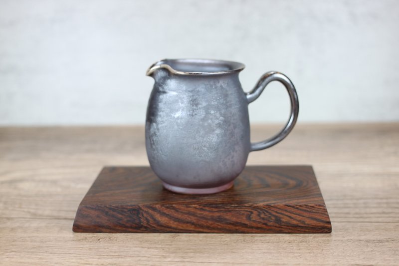【送禮好物】天然落灰 柴燒茶海 公道杯 名家葉敏祥手作 320ml - 茶壺/茶杯/茶具 - 瓷 