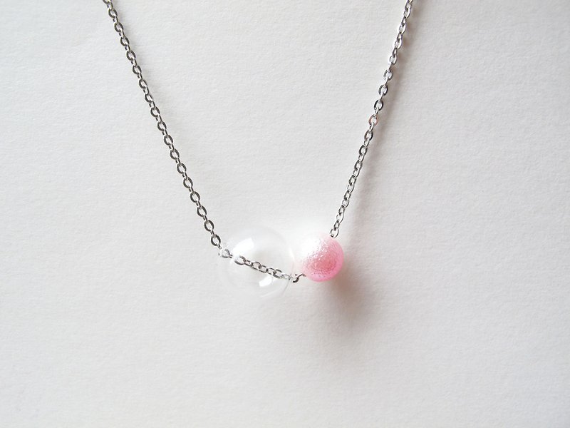 Rosy Garden glass ball with pink pearl necklace - สร้อยติดคอ - แก้ว สึชมพู