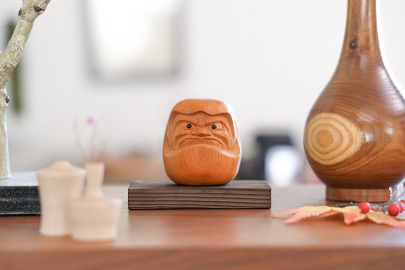 一位一刀雕 鈴木雕刻 頭巾達摩 - 擺飾/家飾品 - 木頭 