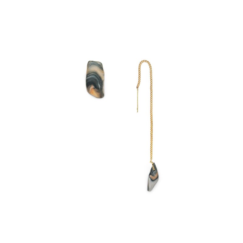 Asymmetric Earrings Grey No.01 - ต่างหู - ดินเหนียว สีเทา