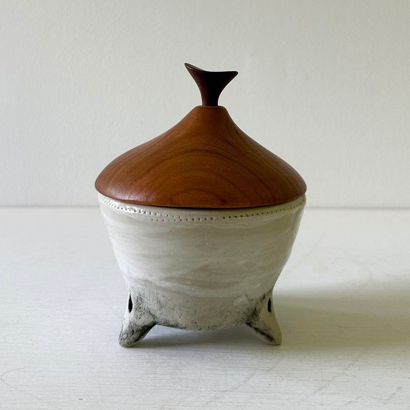 三足小鉢・白灰 - 碗 - 陶 白色