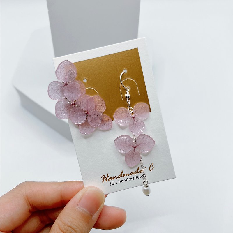 Flower resin earrings, Hydrangea resin earrings, Real floral earrings
