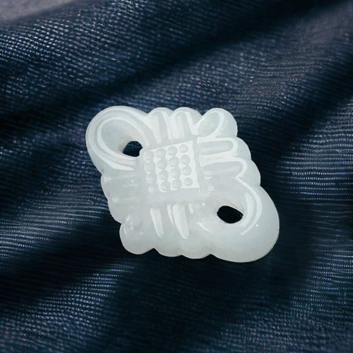 瓔珞珠寶盒 E.L.Jewelry Box 冰糯種翡翠吉祥結吊飾 | 天然緬甸玉翡翠A貨