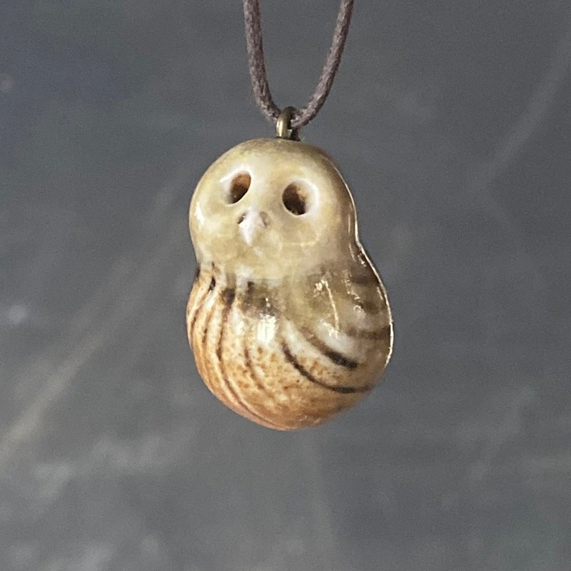 Wood Fired Pottery Essential Oil Necklace Long Twill Owl - Necklaces - Pottery Khaki